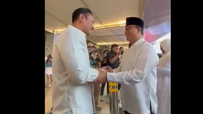 Kakak Ipar Meninggal Dunia, AHY Ucapkan Terima Kasih ke Anies dan Emil Dardak yang Melayat dan Tahlilan