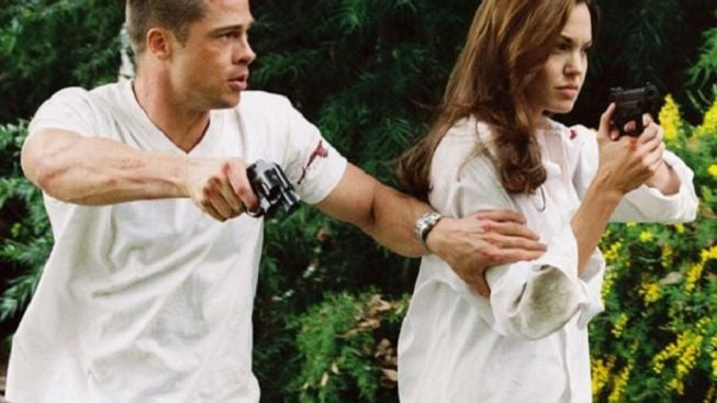 Walau Sudah Cerai, Adegan Mesra Angelina Jolie dan Brad Pitt Jadi Sorotan di Film Mr and Mrs Smith