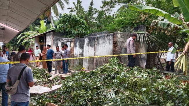 Gara-gara Remaja Gaya-gayaan Standing Motor, Bocah di Padang Meninggal Saat Wudhu Setelah Tertipa Tembok Roboh