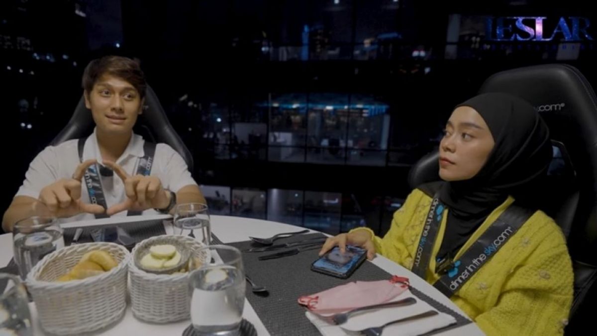 Momen Lesti Kejora dan Rizky Billar di Vlog Terbaru [YouTube Leslar Entertainment]