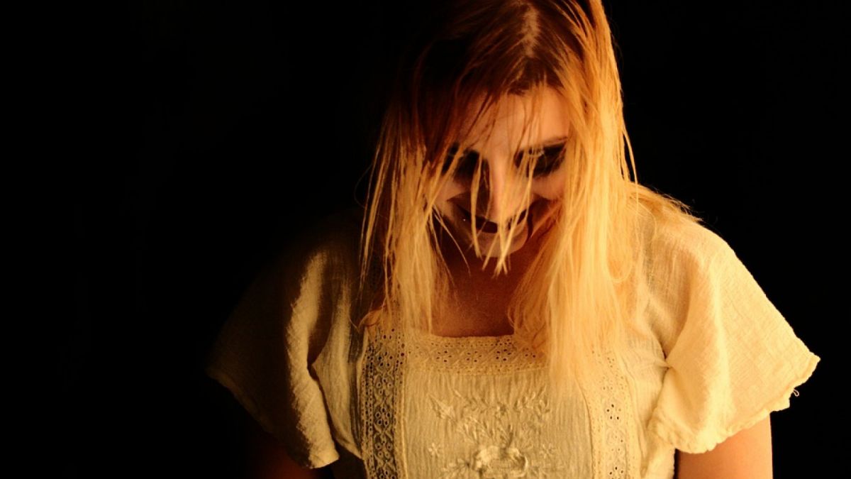 Illustrasi jin wanita