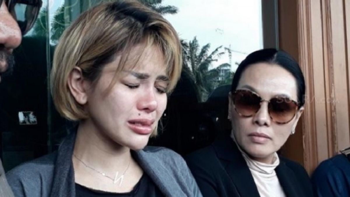 Eksepsi ditolak Nikita Mirzani mengaku pasrah dengan keputusan hakim [Ismail/Suara.com]