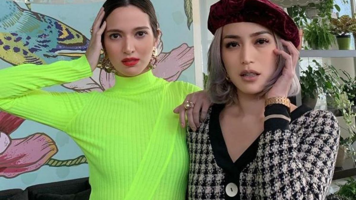 Jessica Iskandar dan Nia Ramadhani. Sikap Nia Ramadhani jadi sorotan saat Jessica Iskandar terkena masalah finansial (@ramadhaniabakrie)