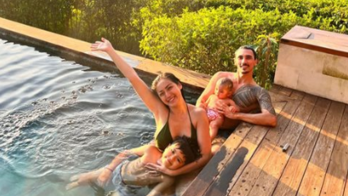 Meski ekonomi sulit, Jessica Iskandar liburan ke resort mewah Nihi Sumba. [Instagram/inijedar]