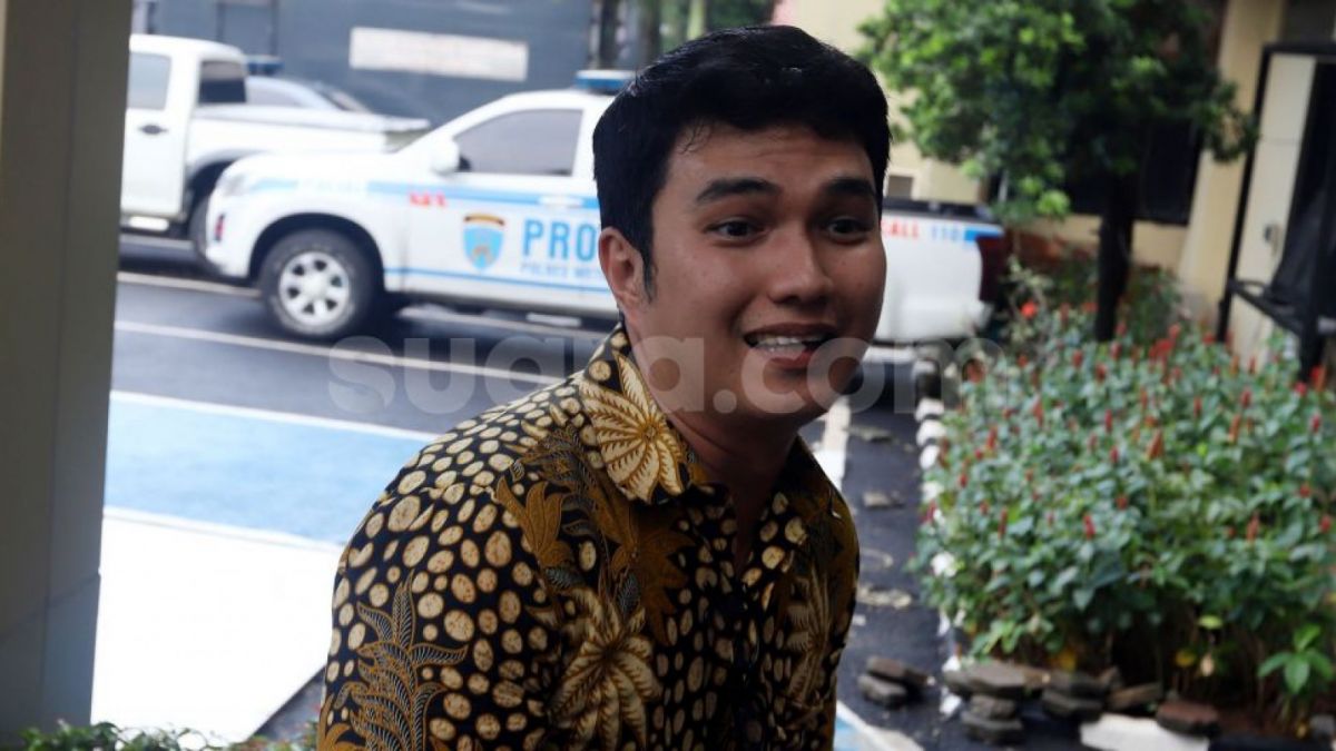 Aldi Taher marah dengan Vicky Prasetyo gara-gara dia menggoda  Dewi Perssik [Suara.com/Oke Atmaja]