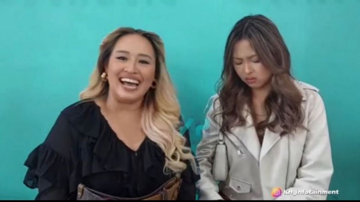 Pinkan Mambo sebut dirinya di akhir ucapannya bahwa sifatnya tidak seperti apa yang diucapkan Maia Estianty saat di vlog, yakni dinilai kurang disiplin [Youtube/ @KH Infotainment]