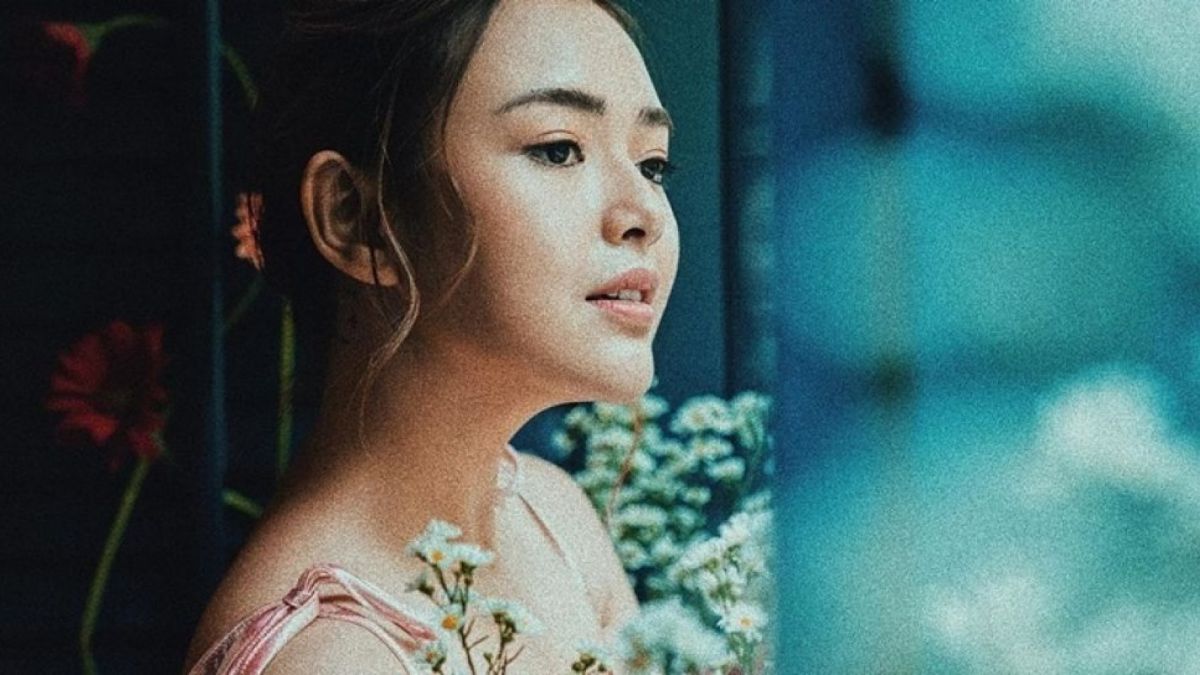 Amanda Manopo pakai baju terbuka kembali jadi sorotan (Instagram/@amandamanopo)