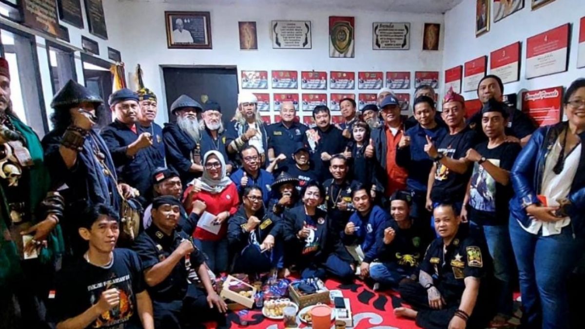 Silaturahmi Ganjarist, organisasi kasundaan, dan juga Garda Nusantara Indonesia di Soreang, Kabupaten Bandung. [dok garda nusantara]