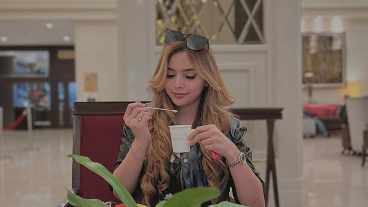 Potret DJ Verny Hasan yang ngotot minta Denny Sumargo untuk melakukan tes DNA lagi demi membuktikan kebenaran. [(Instagram/@vernyhasan_)]