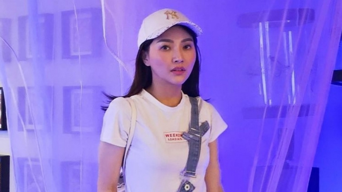 Potret cantik Sarwendah, istri Ruben Onsu yang mengakui mengidap skoliosis. [(Instagram/@sarwendah29)]