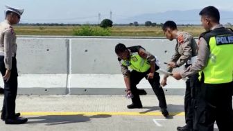 Polisi Gelar Olah TKP Kecelakaan Maut di Tol Pejagan-Pemalang Gunakan 3D Scanner