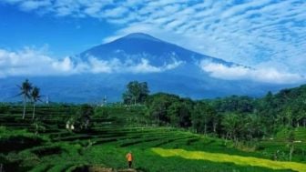 BACA INI Sebelum Naik Gunung Ciremai, Dilarang Pegang Lutut dan Mengeluh