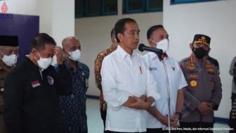 Penggunaan Gas Air Mata dalam Tragedi Kanjuruhan Luput dari Sorotan Presiden Jokowi: Kurang Bijaksana!