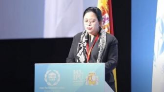 Usai Cemberut Saat Bagikan Kaos, Puan Maharani Disorot Salah Pidato Bahasa Inggris