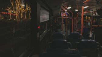 SERAM! Kisah Mistis Mahasiswi yang tidak Sadar Naik Bus Hantu