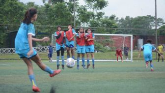 Demi Kemenangan, Akademi Persib Putri Asah Latihan Cetak Gol dari Situasi Bola Mati