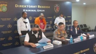 Polisi Pamerkan Wajah Pembunuh Berdarah Dingin yang Buang Jasad Korbannya di Tol Becakayu