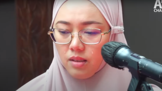 Berurai Air Mata di Tengah Proses Cerai, ini Alasan Ambu Anne Berangkat Umrah