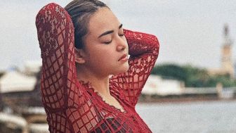 Diserbu Netizen Gegara Pakai Gaun Terbuka, Amanda Manopo: Aku Mewajarkan