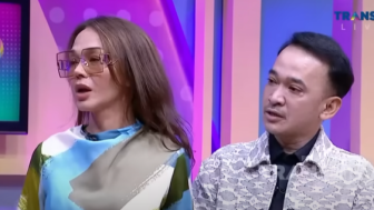 Ungkap Kisah Masa Lalunya, Bunda Corla Peluk Erat Ruben Onsu dan Menangis di Hadapannya