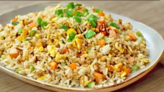 Resep Nasi Goreng Simpel di Pagi Hari yang Bisa Dibikin Sambil Lari-lari