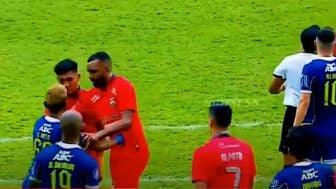 Dinilai Jago Pancing Lawan Emosi, Ini Dia 'Preman Tasik' yang Diam-Diam Dipelihara Persib, Hariono mah Lewat