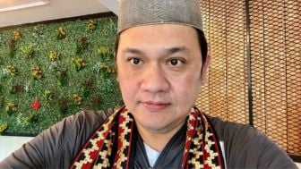 Farhat Abbas Siap Lawan Dewi Persik, Perdebatan Hewan Kurban dengan Ketua RT Berlanjut!