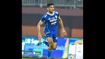 Rekor 15 Laga Tak Terkalahkan Persib Dipecahkan PSM Makassar, Ricky Kambuaya Tetap Optimis Squad Maung Bandung akan Bangkit Kembali