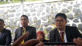 Shelvie Hana Pura-pura Mau Cerai? Daus Mini Beberkan Dugaannya