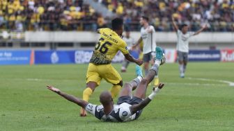 Sempat Unggul, Persib Bandung Harus Akui Kekalahan dari Barito Putera