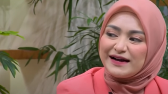 Ramai Isu Rujuk dengan Sule, Nathalie Holscher Tanggapi dengan Unggah Undangan Pernikahan: Bismillah