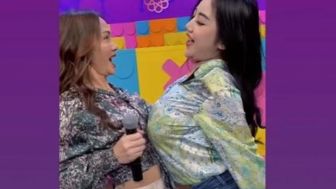 Astagfirullah Ini Bulan Puasa! Pamela Safitri dan Bunda Corla Malah Adu Aset Kembar di Acara TV