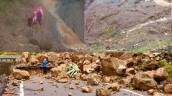 Longsor dan Banjir di Majalaya Jebak Puluhan Motor dan Mobil