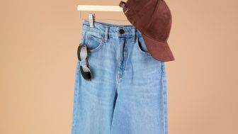 Ladies! Simak 3 Kombinasi Celana Jeans Anti Bosan Bikin OOTD Makin Kece