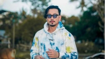 Berani Tampil Beda demi Sang Istri, Begini Pengakuan Denny Sumargo