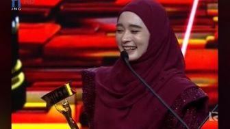 Inara Rusli Raih Silet Award, Netizen Dibuat Bingung