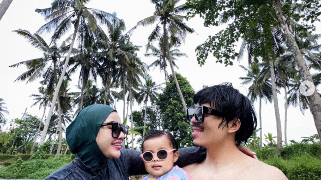 Bikin Ngiri, Atta Halilintar dan Aurel Hermansyah Lakukan Hal Ini bersama Ameena di Bali