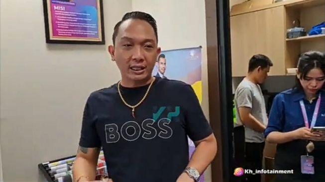 Bukan Tawaran Kerja, Jhon LBF Beri Hal Ini untuk Tiko hingga Ketua RT Noves Buka Suara: Selamanya...