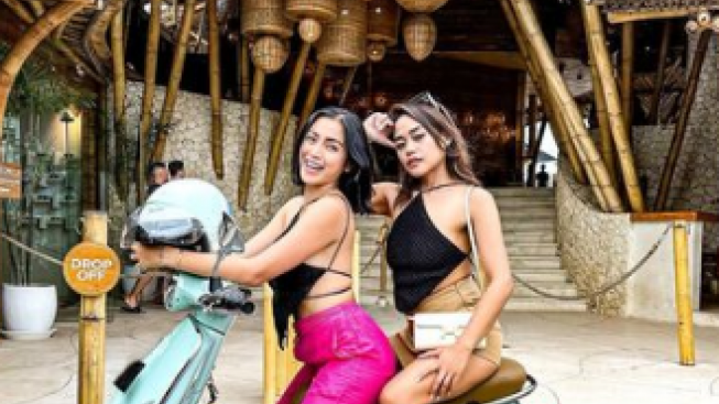 Jessica Iskandar Pamer Momen Liburan di Bali, Netizen: Gaya Elit Bayar Cicilan Sulit