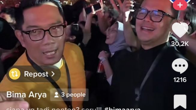 Ridwan Kamil dan Pejabat lain Nonton Pesta Rakyat 30 Tahun Dewa 19 di JIS, Tanda-tanda Pilpres?