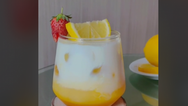 Siap Sambut Ramadhan, Ini Rekomendasi Resep Milk Yakult Orange, Seger Banget Buat Buka Puasa!