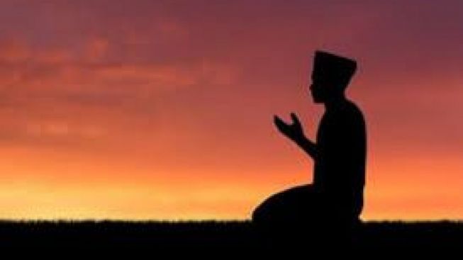 Doa Malam Lailatul Qadar di Bulan Ramadhan 2023 Paling Lengkap dengan Latin dan Artinya