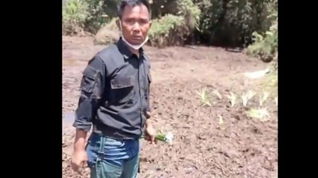 Dedi Mulyadi ke Mang Uprit Singgung Soal Provokator, Nyabut Bedog, di Medsos Gagah seperti Singa, pas Dipanggil Polisi seperti Kucing