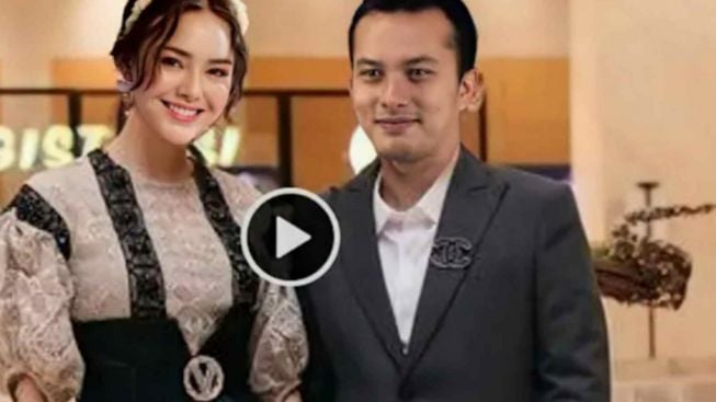 CEK FAKTA: Pria yang Setia Dampingi Amanda Manopo Selama 9 Tahun adalah Nicholas Saputra? Ini Faktanya