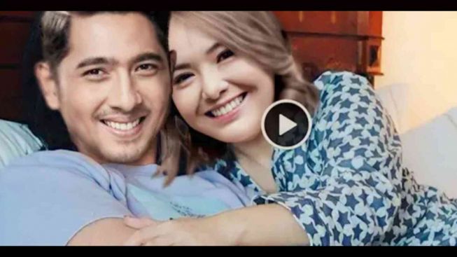 CEK FAKTA: Viral di Twitter Ciuman Terakhir Arya Saloka dan Amanda Manopo sebelum Tinggalkan Ikatan Cinta?