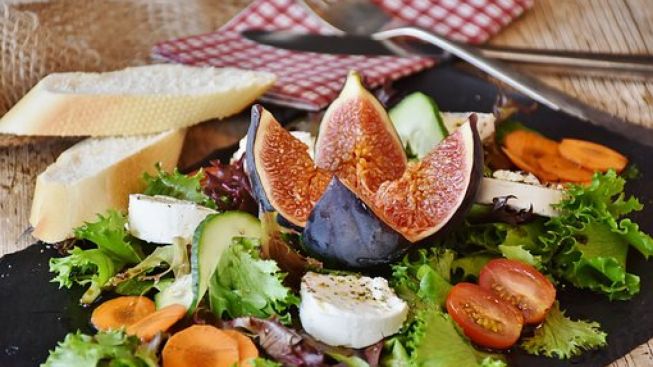 Penuhi Asupan Selama Bulan Puasa, Berikut Daftar Jenis Makanan yang Dapat Anda Tentukan