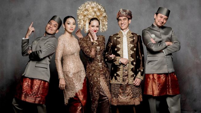 Desta dan Natasha Rizki Banjir Pujian Karena Lakukan Hal Ini di Pernikahan Enzy Storia dan Molen Kasetra