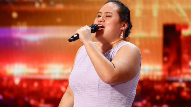 Profil Lavender Darcangelo, Penyanyi Tunanetra Pesaing Putri Ariani yang Juga Dapat Golden Buzzer di AGT 2023