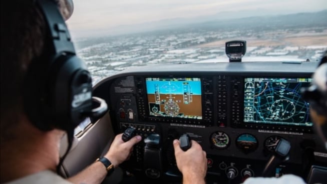 Pilot Gambar Kelamin Pria di Langit, Bukan Iseng tapi Karena Hal Ini