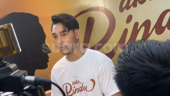 Sebal Krisjiana Sebut 'Kak' di Lokasi Syuting Film Air Mata Di Ujung Sajadah, Titi Kamal: Sayang kek, kan Kita Suami Istri